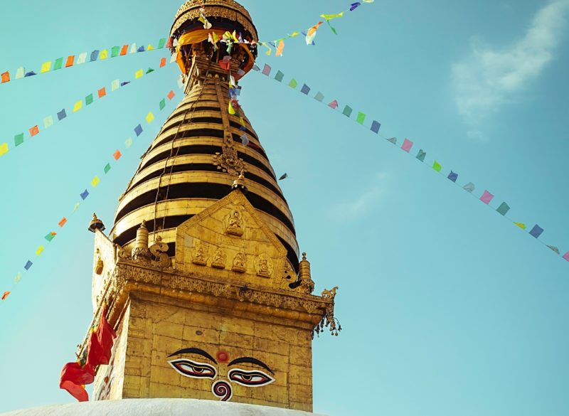 ネパールの寺院の目って何？マナーや歴史は